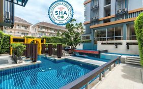 The Grass Serviced Suites  4*